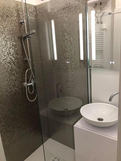 Colton West Deluxe Apartment Budapeszt Zewnętrze zdjęcie