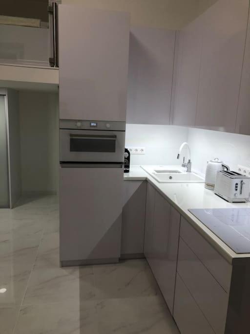 Colton West Deluxe Apartment Budapeszt Zewnętrze zdjęcie